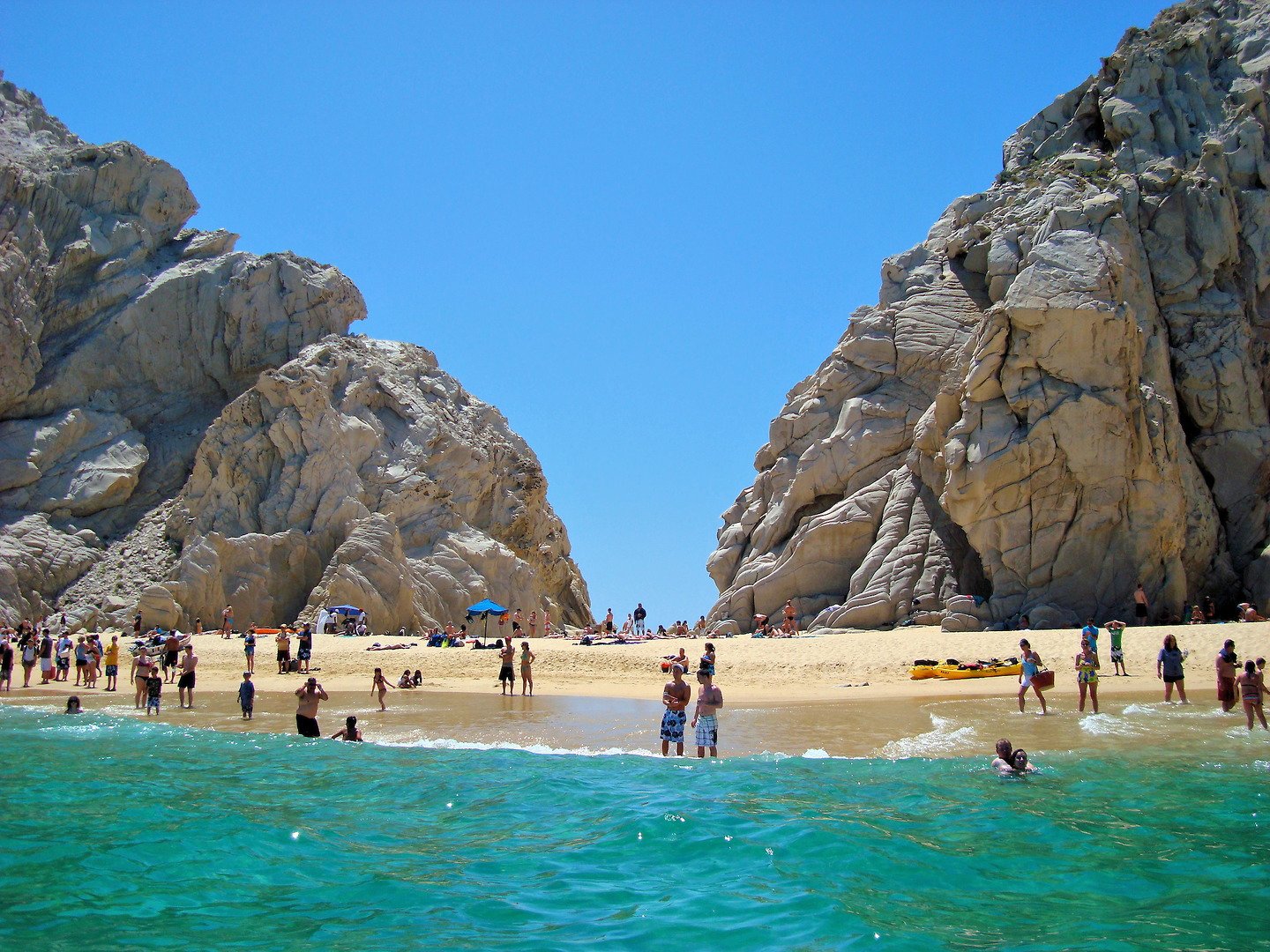 Mexico-Cabo-San-Lucas-Lovers-Beach