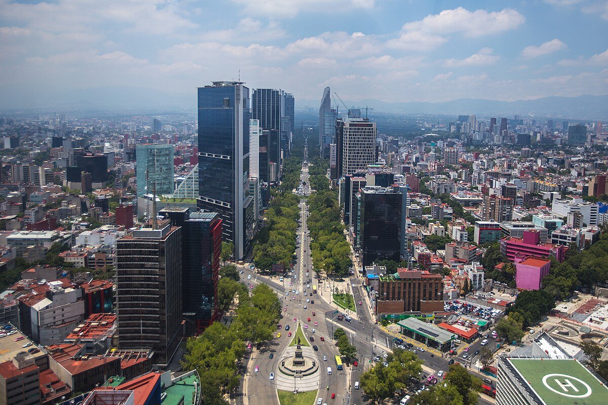 Sobrevuelos_CDMX_IMG_5982_(39488832615)