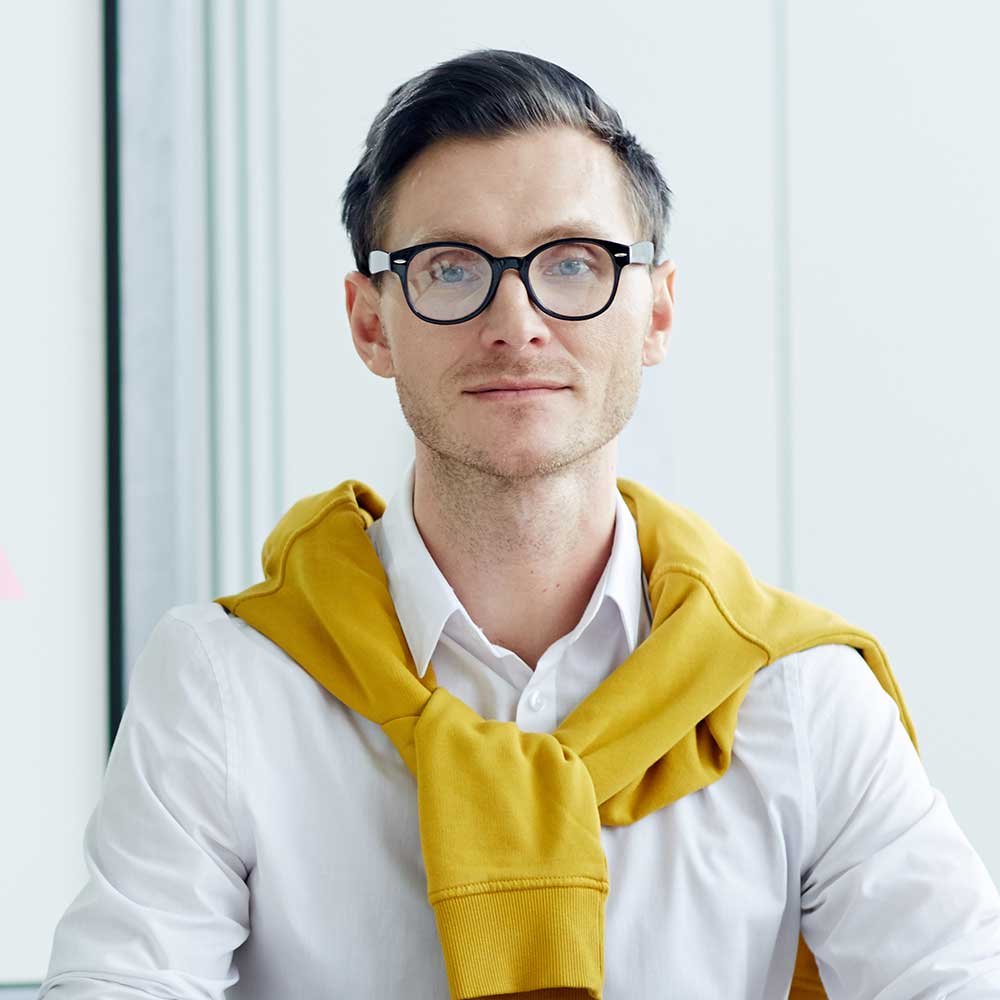  Simon Clark